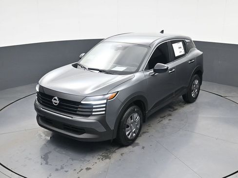 New 2026 Nissan Kicks S image 24