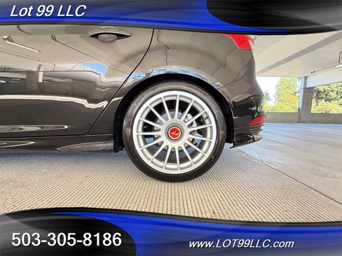 Used 2016 Ford Focus ST w/ Equipment Group 401A FWD image 27