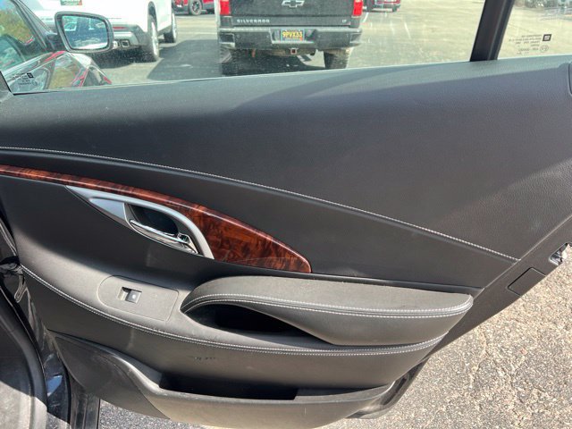 Used 2013 Buick LaCrosse Premium FWD image 12