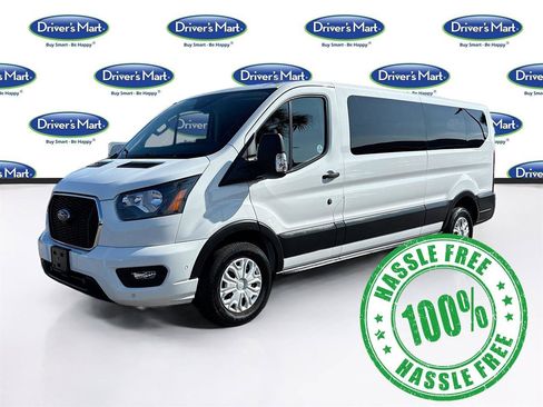 Used 2023 Ford Transit 350 XLT image 3
