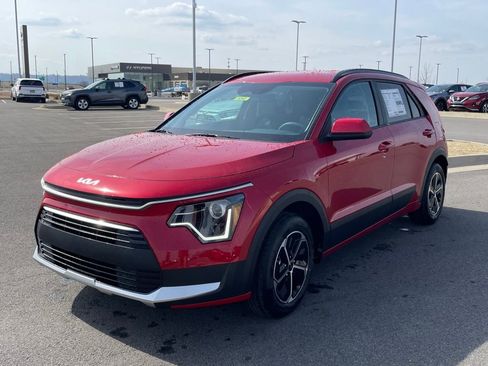 New 2026 Kia Niro LX image 3