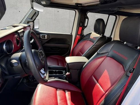 Used 2023 Jeep Wrangler Unlimited Rubicon 4xe AWD/4WD image 19