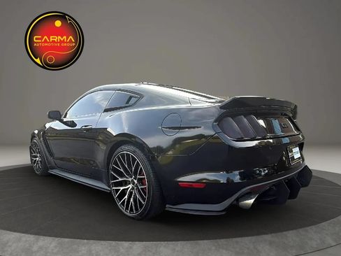 Used 2017 Ford Mustang GT Premium w/ Equipment Group 401A RWD image 4