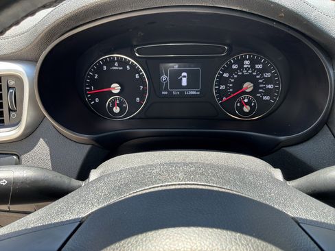 Used 2018 Kia Sorento FWD image 21