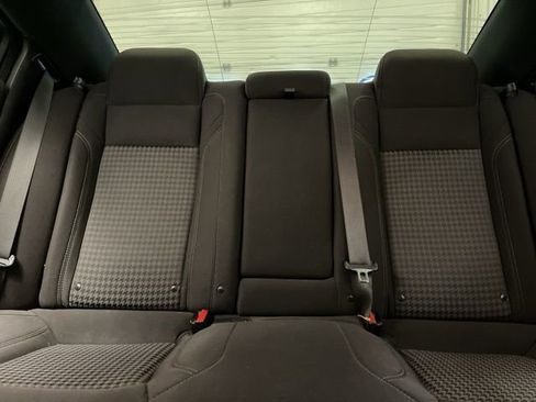 Used 2021 Dodge Charger SXT w/ Blacktop Package image 10