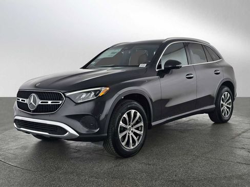 Used 2026 Mercedes-Benz GLC 300 image 7