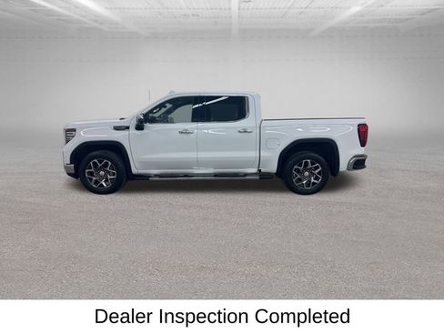 Used 2022 GMC Sierra 1500 SLT w/ SLT Premium Plus Package image 8