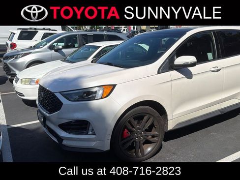 Used 2019 Ford Edge ST image 1