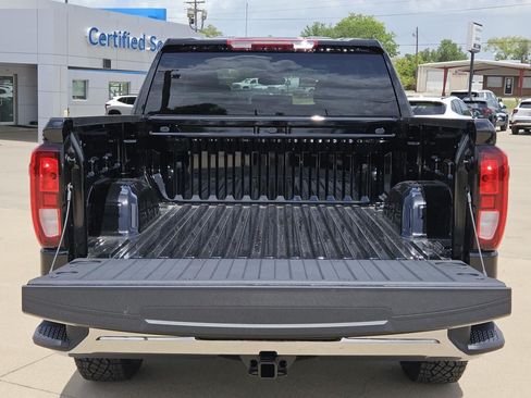 New 2026 GMC Sierra 1500 Pro w/ Pro Value Package AWD/4WD image 6