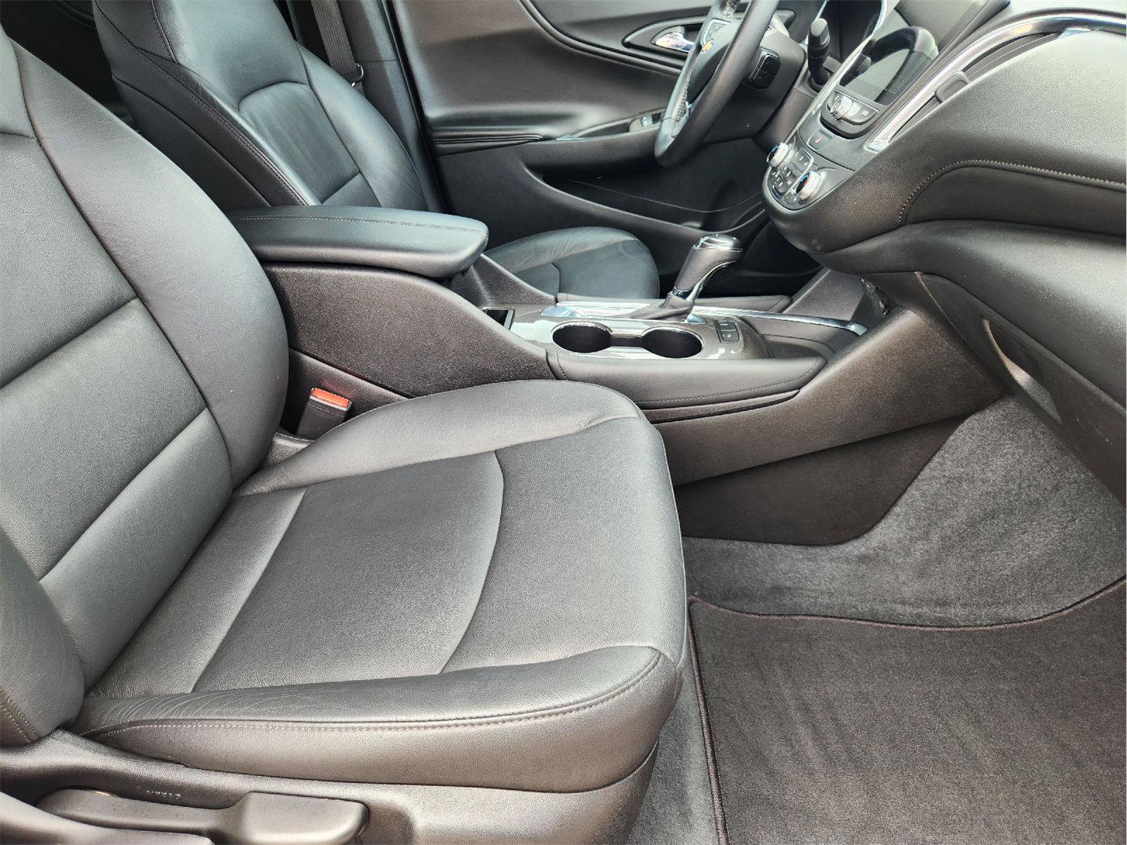 Used 2019 Chevrolet Malibu LT w/ LT Plus Package FWD image 14