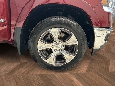Used 2019 RAM 1500 Laramie AWD/4WD image 30