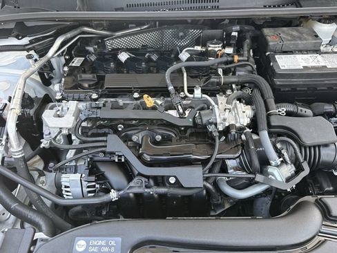 Used 2025 Toyota Corolla LE FWD image 31