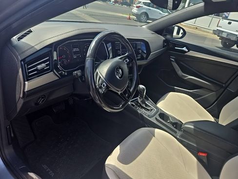 Used 2020 Volkswagen Jetta R-Line FWD image 11