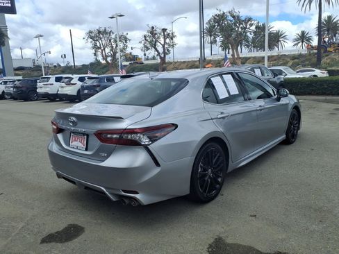 Used 2023 Toyota Camry XSE FWD image 7