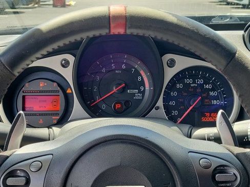 Used 2020 Nissan 370Z Coupe RWD image 18