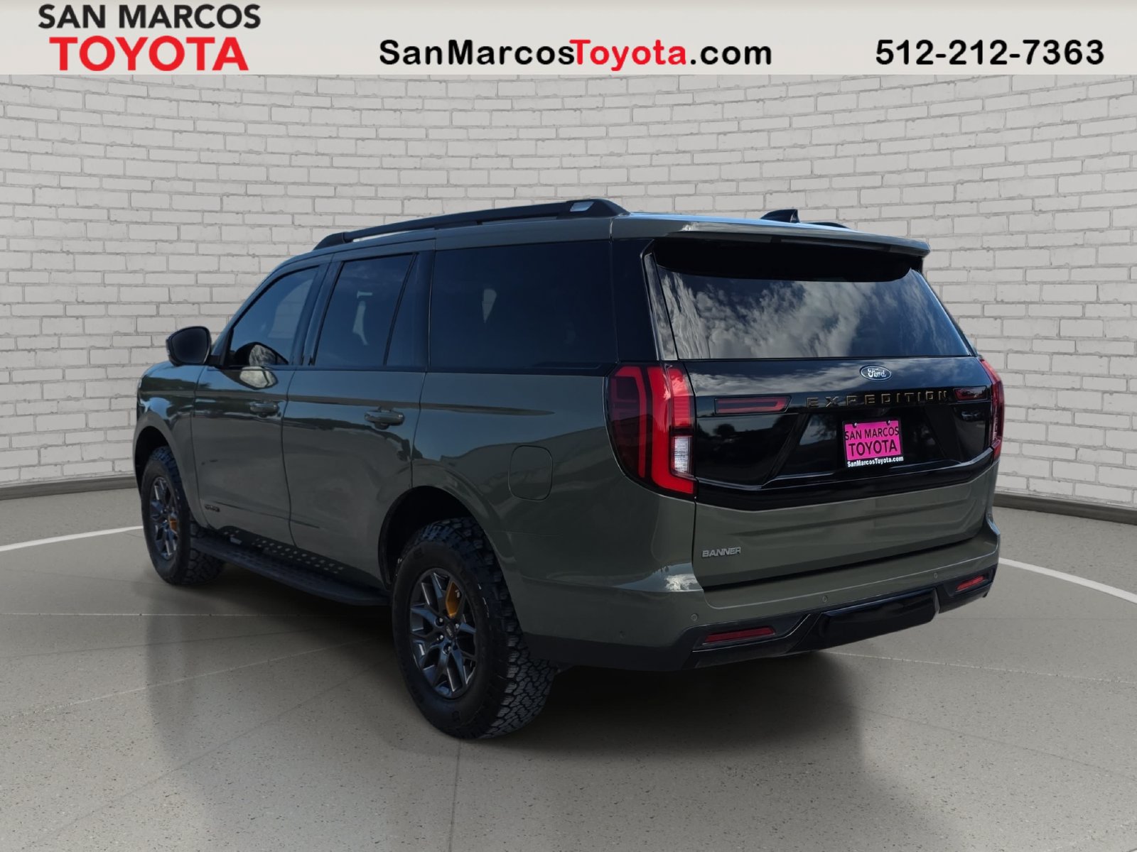 Used 2025 Ford Expedition Tremor AWD/4WD image 8