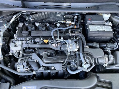 Used 2025 Toyota Corolla LE w/ LE Premium Package FWD image 12