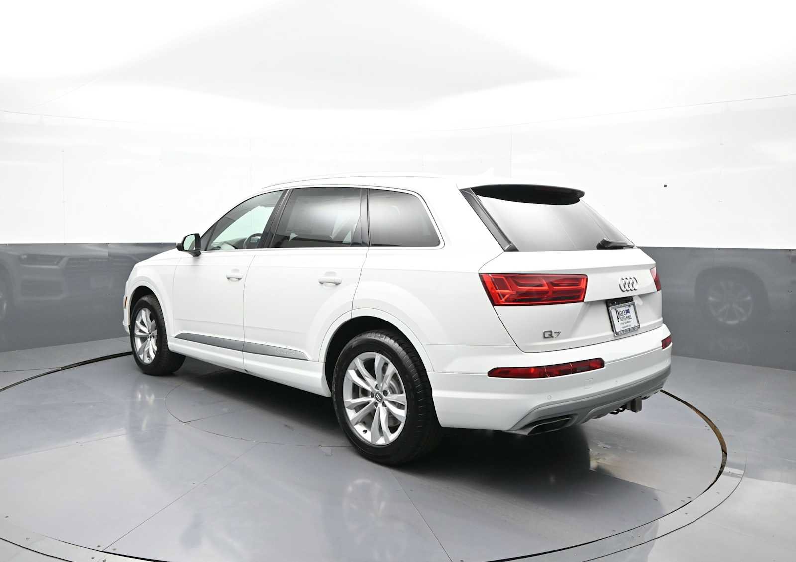 Used 2019 Audi Q7 3.0T Premium w/ Convenience Package AWD/4WD image 7