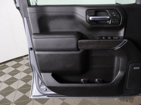 Used 2020 Chevrolet Silverado 1500 LTZ w/ LTZ Convenience Package image 19