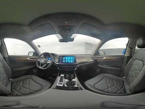 New 2026 Volkswagen Atlas SE FWD image 12