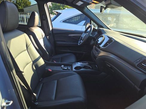 Used 2022 Honda Passport EX-L image 11