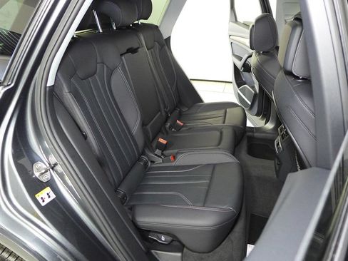 Used 2023 Audi Q5 e Premium Plus w/ Premium Plus Package AWD/4WD image 20