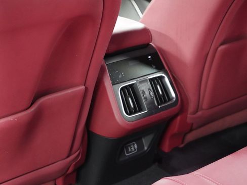 Used 2023 Maserati Grecale Modena AWD/4WD image 27