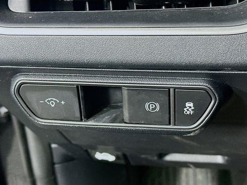 Used 2025 Kia K4 LXS image 15