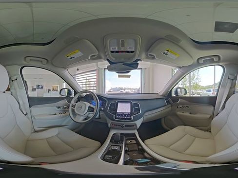 Certified 2024 Volvo XC90 B6 Plus AWD/4WD image 9