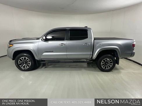 Used 2023 Toyota Tacoma TRD Sport w/ Technology Package RWD image 9