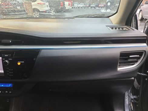 Used 2016 Toyota Corolla S Special Edition image 20