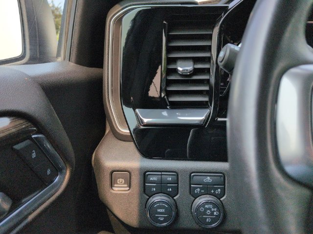 Used 2023 Chevrolet Silverado 1500 RST AWD/4WD image 20