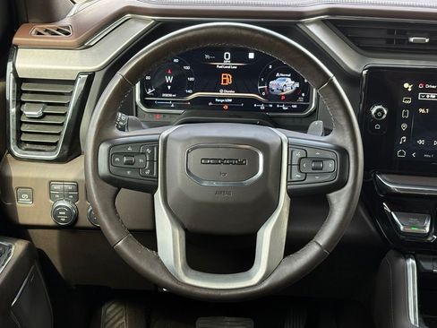 Used 2023 GMC Sierra 1500 Denali w/ Technology Package AWD/4WD image 16
