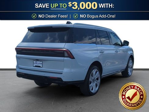 Certified 2025 Lincoln Navigator Reserve AWD/4WD image 7