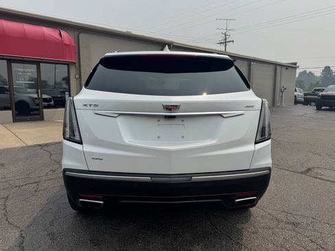 Used 2024 Cadillac XT5 Sportv w/ Technology Package AWD/4WD image 4