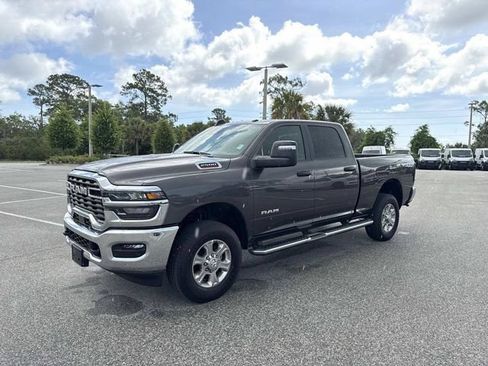 Used 2026 RAM 2500 Big Horn AWD/4WD image 7
