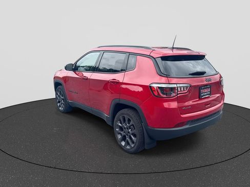 Used 2021 Jeep Compass Latitude AWD/4WD image 6