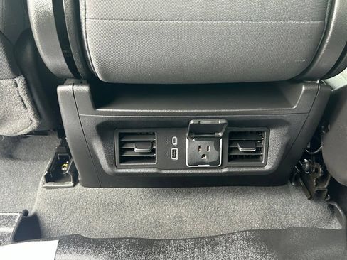 Certified 2024 Chevrolet Silverado 1500 LT AWD/4WD image 19