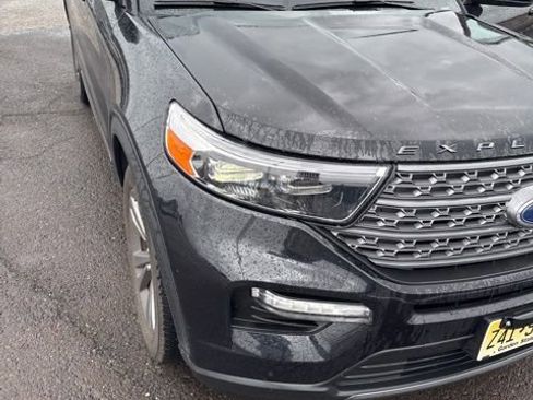Used 2023 Ford Explorer XLT w/ Equipment Group 202A AWD/4WD image 7