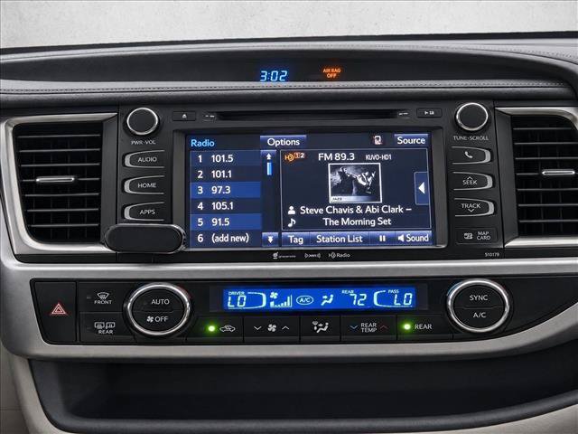 Used 2018 Toyota Highlander XLE AWD/4WD image 9