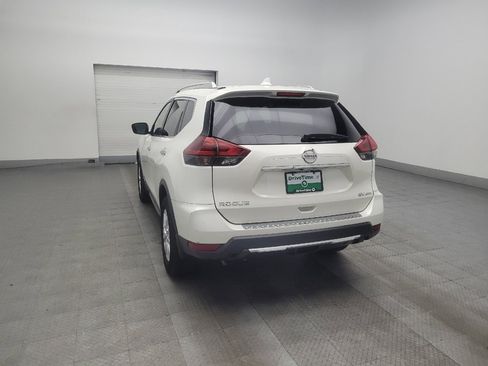 Used 2018 Nissan Rogue SV AWD/4WD image 5