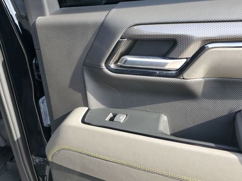 Used 2024 Chevrolet Silverado 1500 ZR2 w/ Technology Package image 48