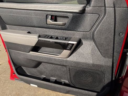 Used 2022 Toyota Tundra Limited image 13