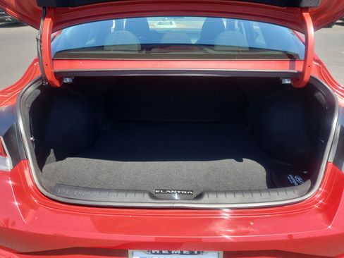 Certified 2023 Hyundai Elantra SEL w/ Convenience Package FWD image 28