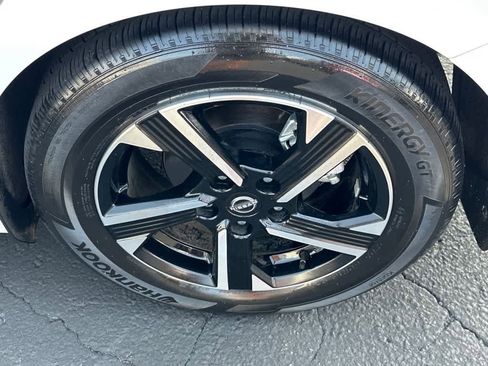 Certified 2024 Nissan Sentra SV w/ All-Weather Package image 22