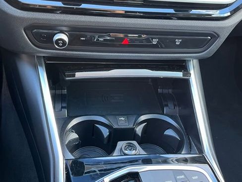 Used 2024 BMW i4 eDrive40 image 28