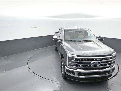 Used 2023 Ford F350 Lariat w/ Tow Technology Package image 24