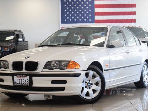 Used 2000 BMW 323i Sedan RWD image 3
