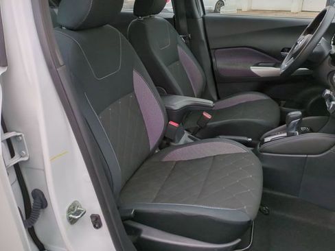 Used 2020 Nissan Kicks SV image 22