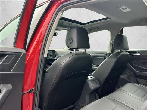 Used 2023 Volkswagen Jetta SE w/ Panoramic Sunroof Package FWD image 15